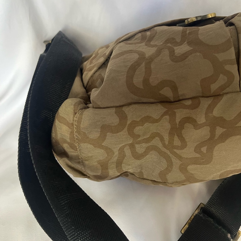 Stylish Tan Tous Crossbody Bag - Picture 4 of 9